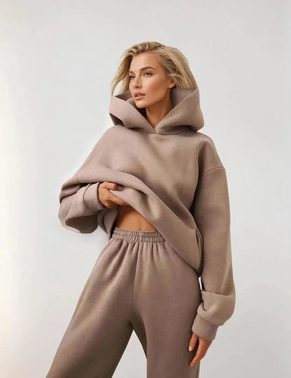 Mila | Women’s Oversized Jogging Suit Set