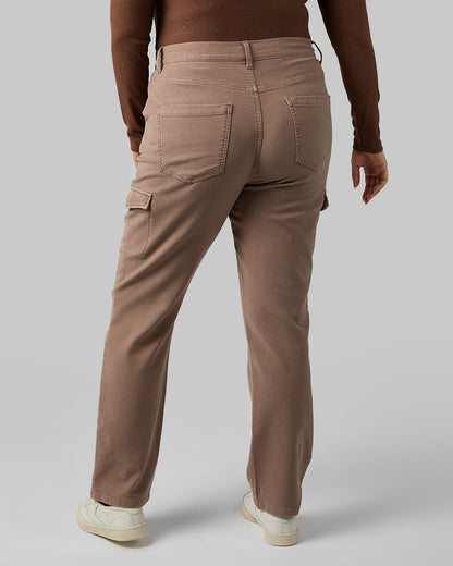 32 Degrees Iron _ Women's stretch Comfort Terry Cargo Jean {model: Kristen is 5'7"and size 14 wearing size L}{bottom}{right} {bottom}{right}
