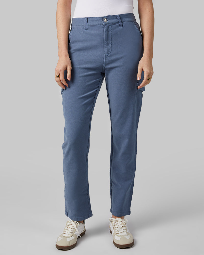 32 Degrees Vintage Indigo _ Women's stretch Comfort Terry Cargo Jean {model: Izzy is 5'9"and size 4 wearing size S}{bottom}{right} {bottom}{right}
