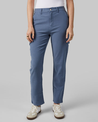 32 Degrees Vintage Indigo _ Women's stretch Comfort Terry Cargo Jean {model: Izzy is 5'9"and size 4 wearing size S}{bottom}{right} {bottom}{right}